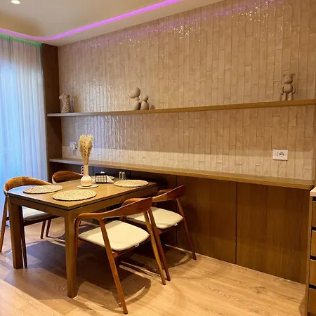 Luxury Flat In Тирана