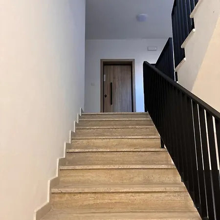 Апартаменты Luxury Flat In